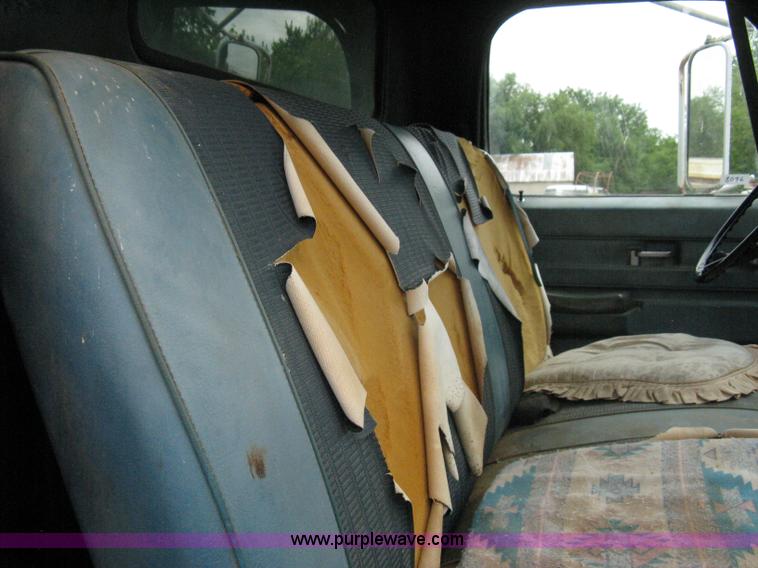 image for item 8096 1973 Chevrolet C60 dump truck