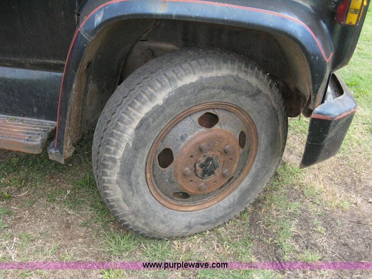 image for item 8096 1973 Chevrolet C60 dump truck