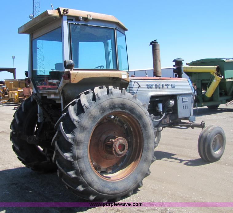 image for item 8485 White 2-105 Field Boss tractor