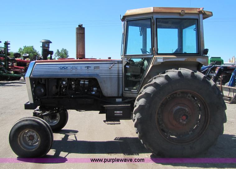 image for item 8485 White 2-105 Field Boss tractor