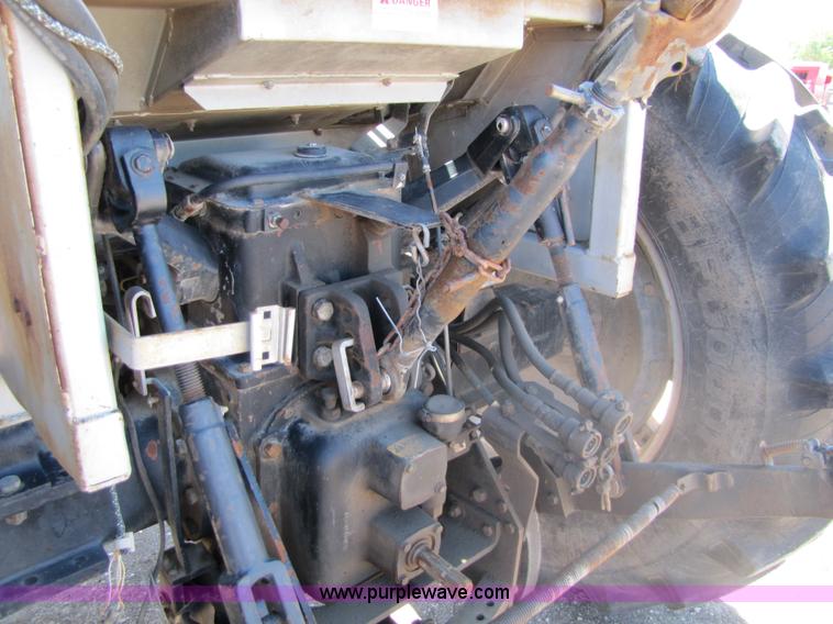 image for item 8485 White 2-105 Field Boss tractor