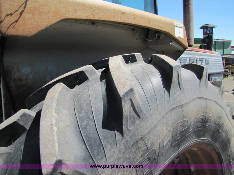 image for item 8485 White 2-105 Field Boss tractor