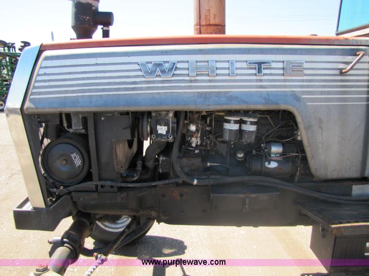 image for item 8485 White 2-105 Field Boss tractor