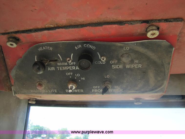 image for item 8485 White 2-105 Field Boss tractor