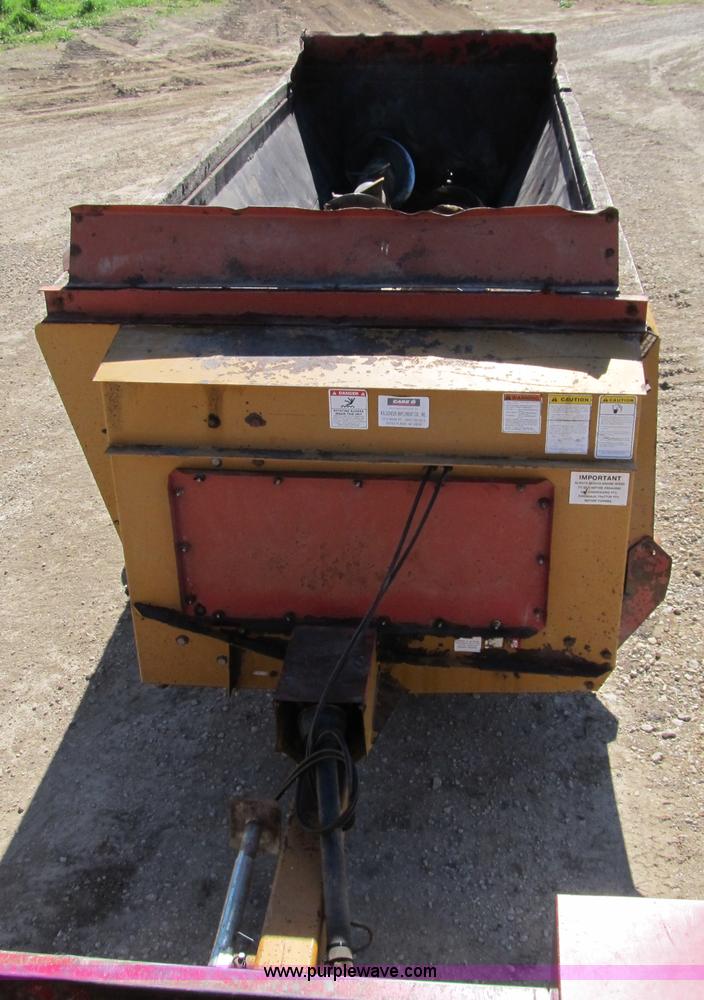 image for item 8994 Knight Pro 8018 twin slinger manure spreader