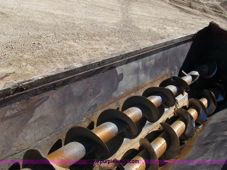 image for item 8994 Knight Pro 8018 twin slinger manure spreader