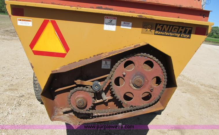 image for item 8994 Knight Pro 8018 twin slinger manure spreader