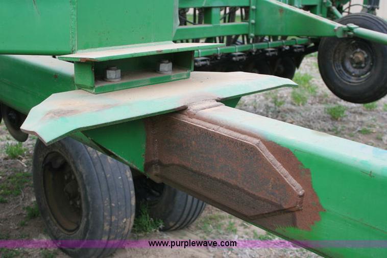 image for item 9000 1988 Great Plains 2SF24 solid stand drill