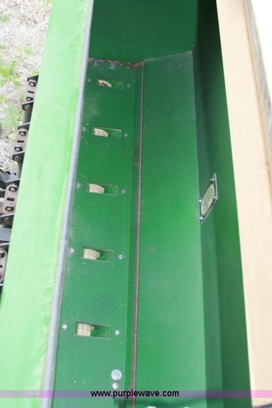 image for item 9000 1988 Great Plains 2SF24 solid stand drill