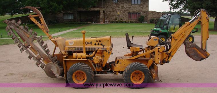 image for item 1000 1981 Case Davis 30+4 trencher and backhoe combo