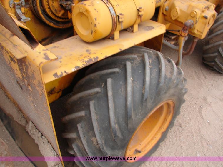 image for item 1000 1981 Case Davis 30+4 trencher and backhoe combo