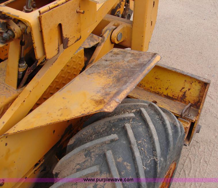 image for item 1000 1981 Case Davis 30+4 trencher and backhoe combo