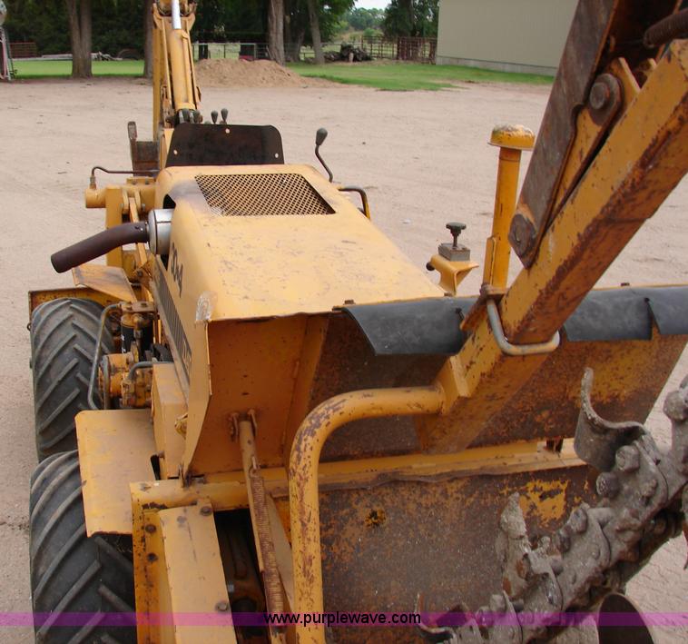 image for item 1000 1981 Case Davis 30+4 trencher and backhoe combo
