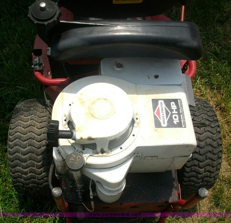 image for item 1003 Snapper lawn mower