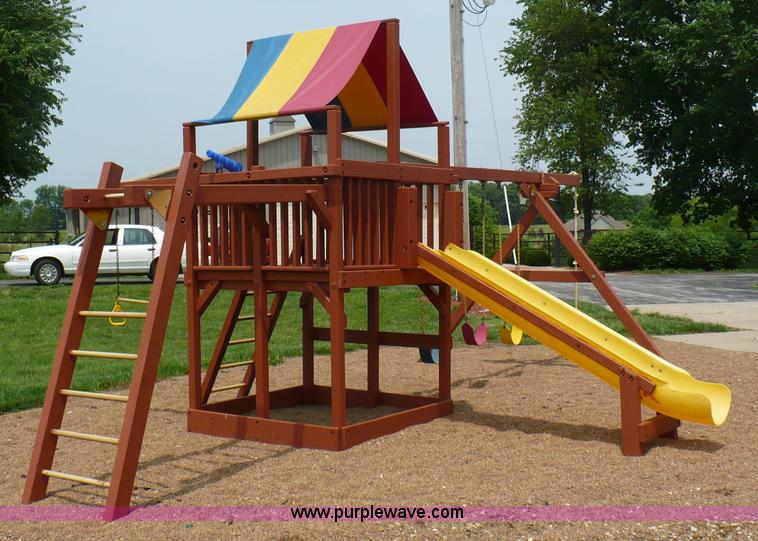 image for item 1655 Rainbow Play Systems Inc. playground set