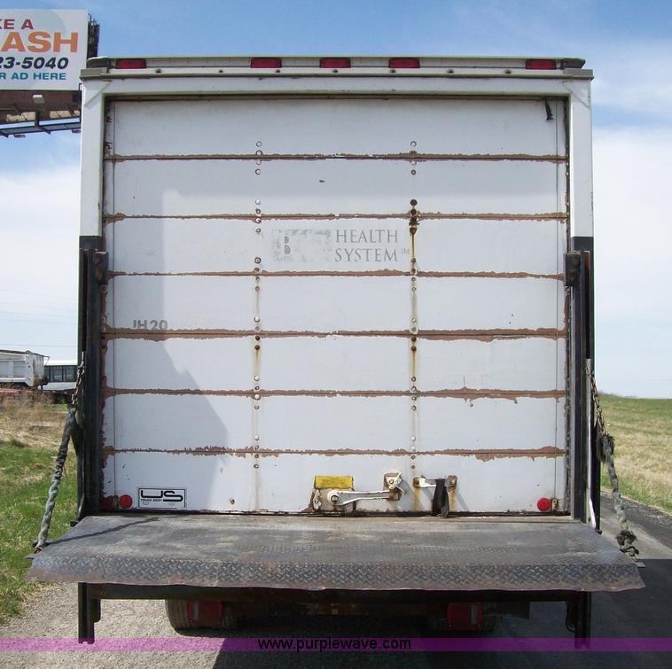 image for item 1753 12' truck box