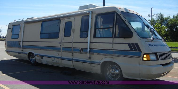 image for item 2362 1991 Elandan Winnebago RV/motor home