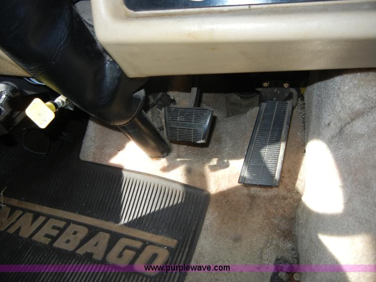 image for item 2362 1991 Elandan Winnebago RV/motor home