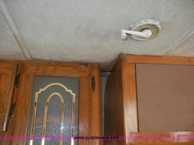 image for item 2362 1991 Elandan Winnebago RV/motor home