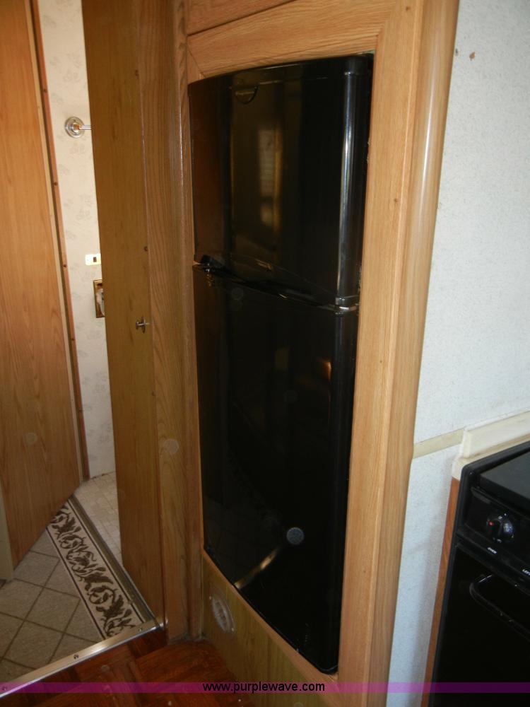 image for item 2362 1991 Elandan Winnebago RV/motor home