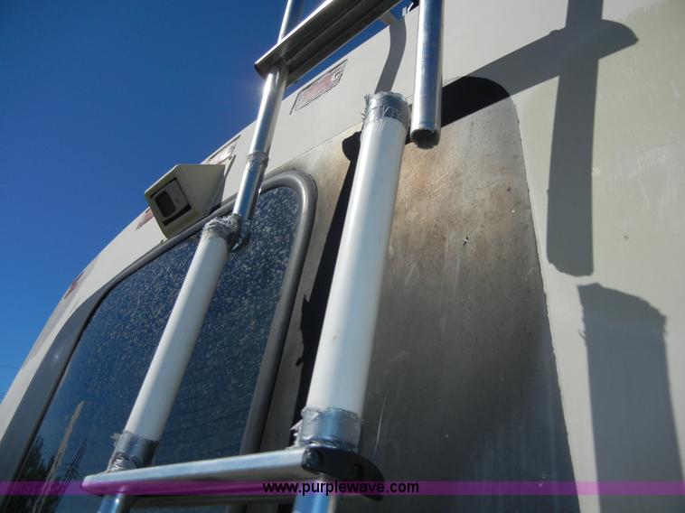 image for item 2362 1991 Elandan Winnebago RV/motor home