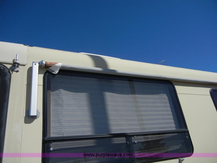 image for item 2362 1991 Elandan Winnebago RV/motor home