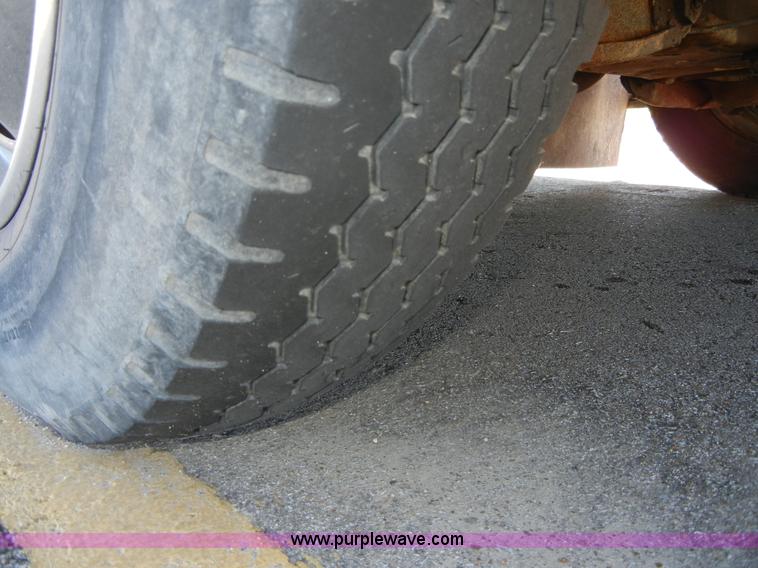 image for item 2362 1991 Elandan Winnebago RV/motor home