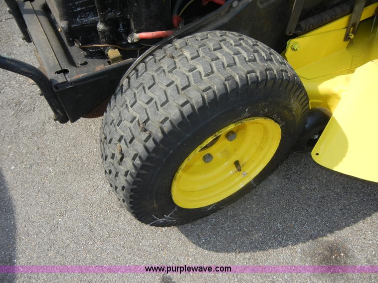 image for item 2367 John Deere 68 lawn mower