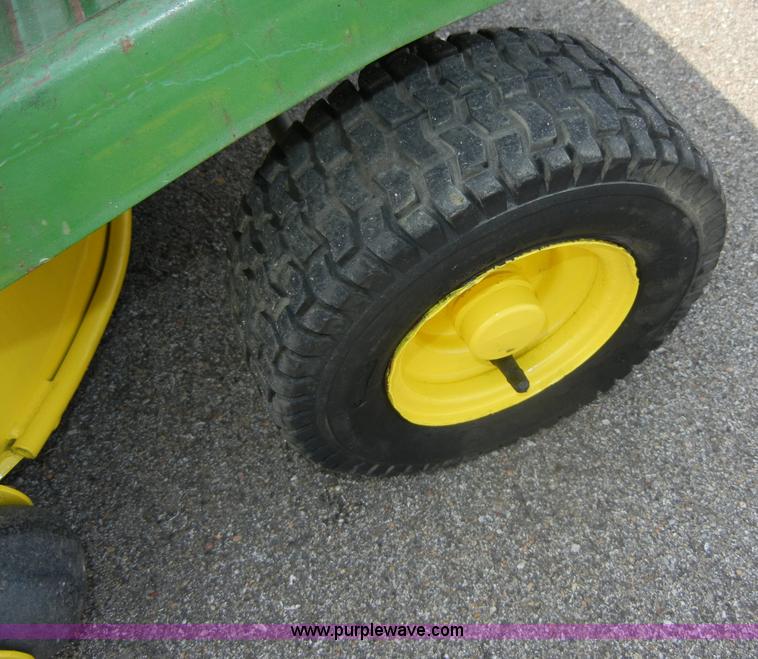 image for item 2367 John Deere 68 lawn mower