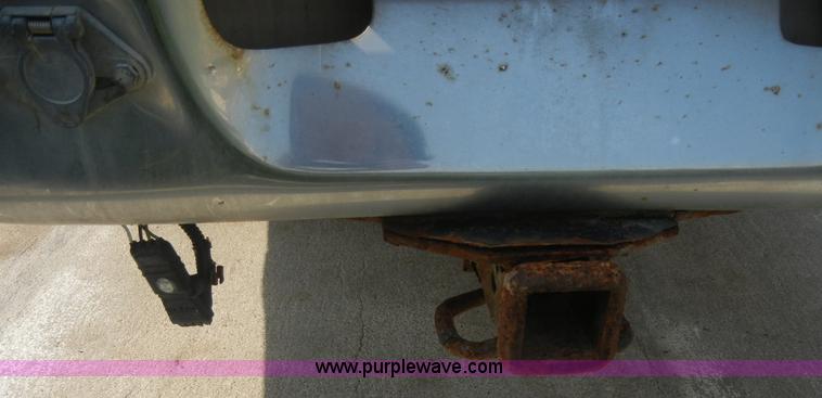 image for item 2372 2001 Dodge B3500 Ram Van