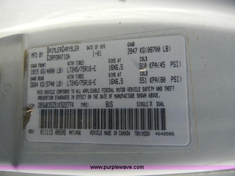 image for item 2372 2001 Dodge B3500 Ram Van