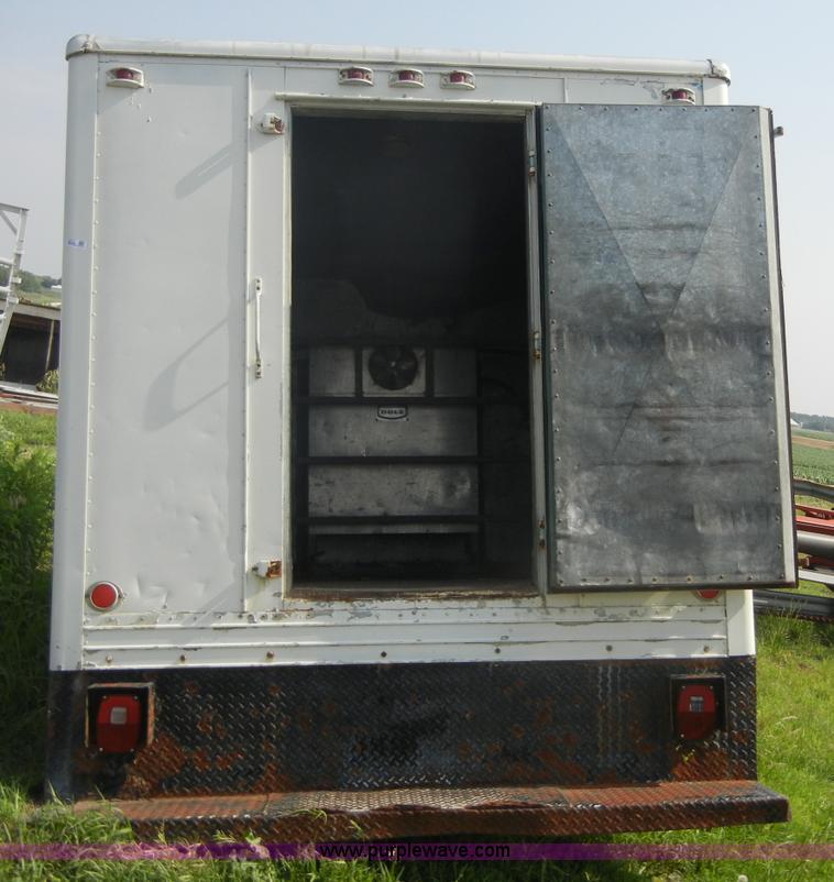 image for item 2377 9' x 89" x 80"H refrigerated truck box