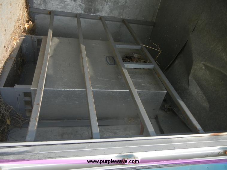 image for item 2377 9' x 89" x 80"H refrigerated truck box