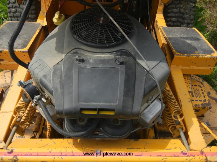 image for item 2389 Hustler Excel 251 zero turn lawn mower