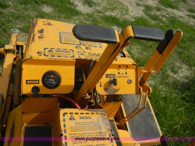 image for item 2389 Hustler Excel 251 zero turn lawn mower