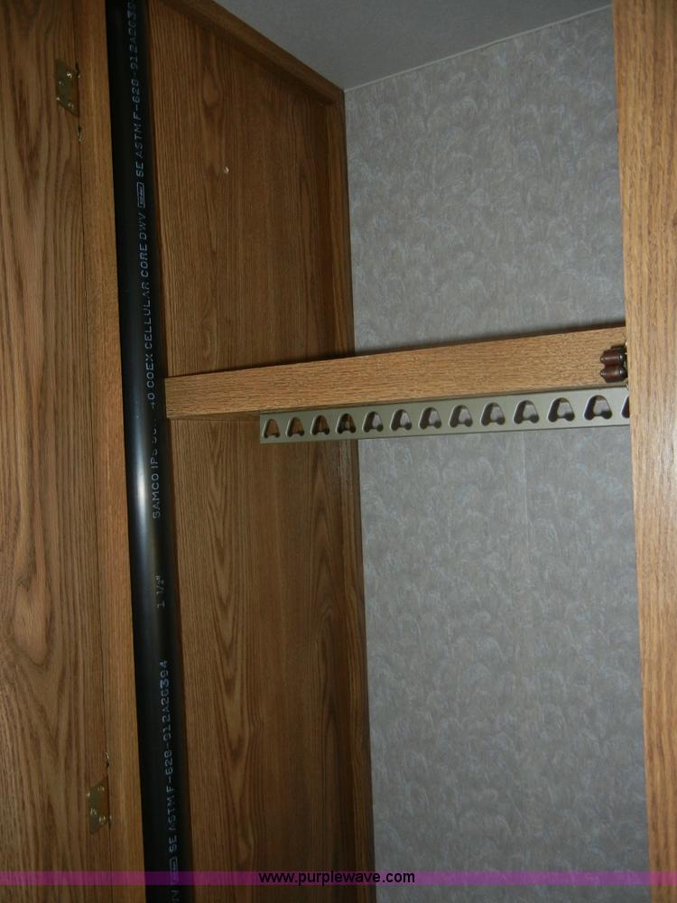 image for item 2396 1995 Wilderness Fleetwood 21' fifth wheel camper