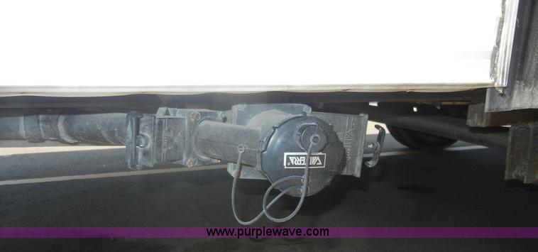 image for item 2396 1995 Wilderness Fleetwood 21' fifth wheel camper