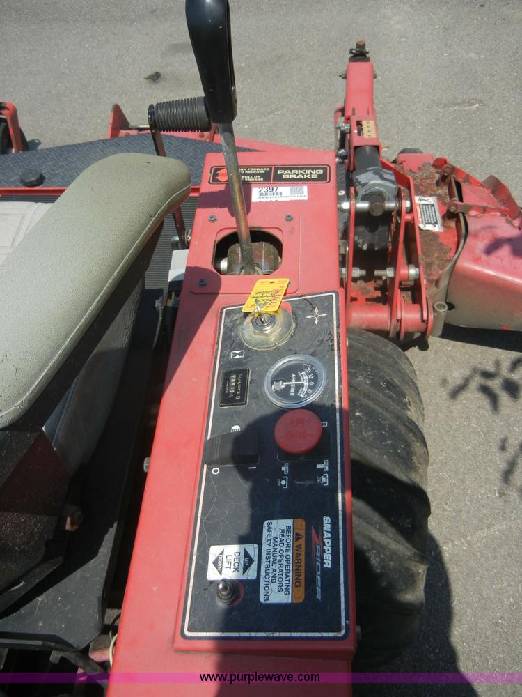 image for item 2397 2001 Snapper Z Rider 915 zero turn riding mower