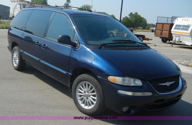 image for item 2401 2000 Chrysler Town & Country LX mini van