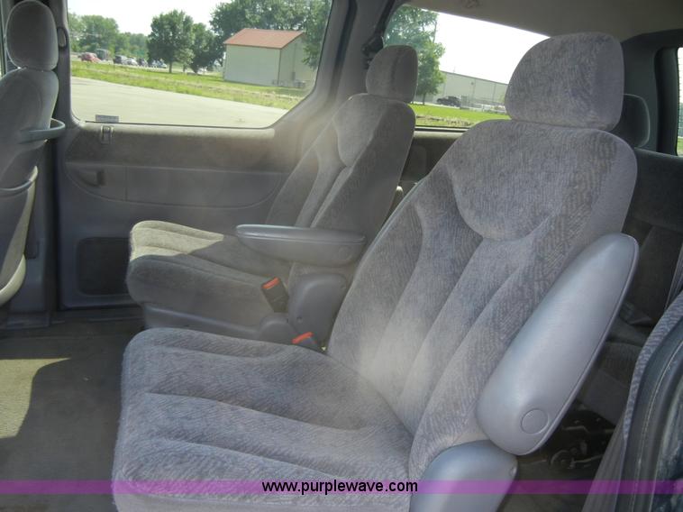 image for item 2401 2000 Chrysler Town & Country LX mini van
