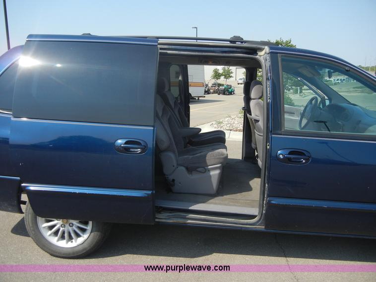 image for item 2401 2000 Chrysler Town & Country LX mini van