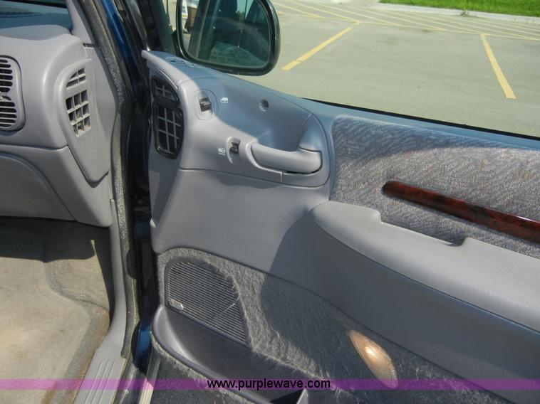 image for item 2401 2000 Chrysler Town & Country LX mini van