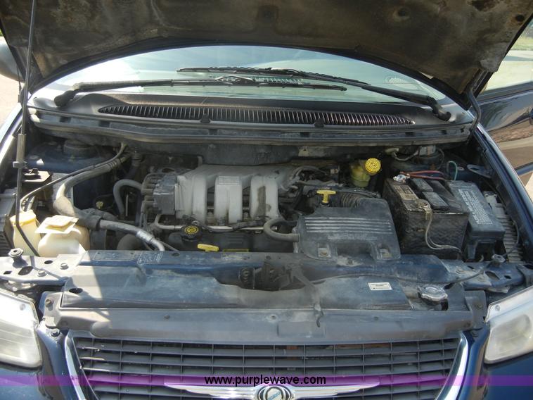 image for item 2401 2000 Chrysler Town & Country LX mini van