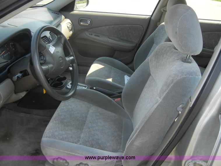 image for item 2402 2000 Nissan Sentra GXE