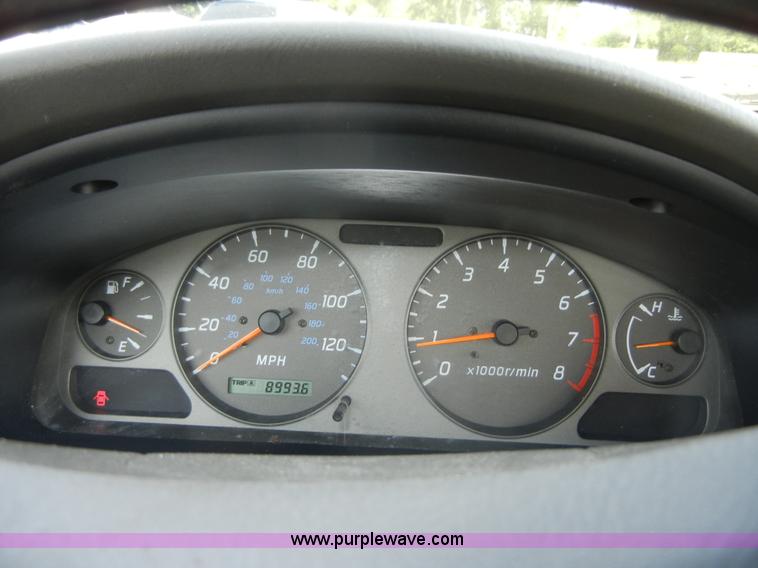 image for item 2402 2000 Nissan Sentra GXE