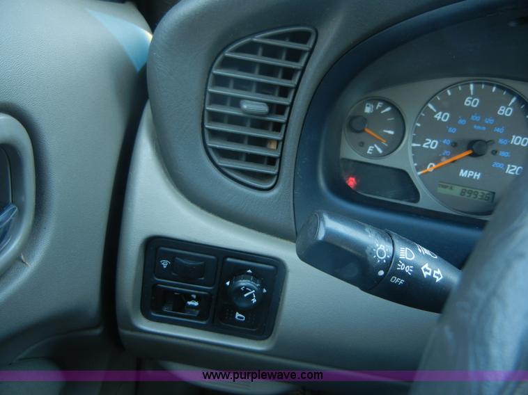 image for item 2402 2000 Nissan Sentra GXE