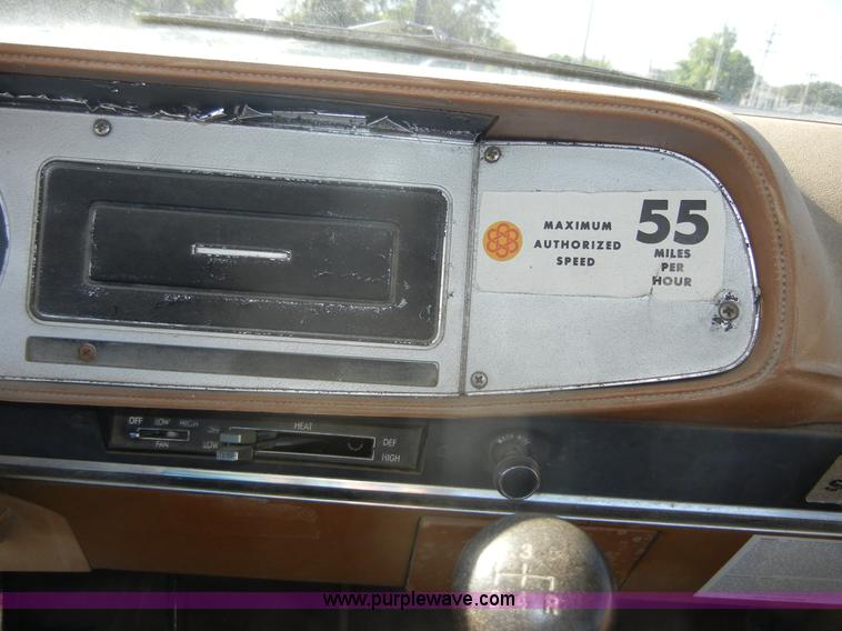 image for item 2413 1977 Dodge Power Wagon 200 pickup truck