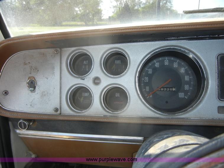 image for item 2413 1977 Dodge Power Wagon 200 pickup truck