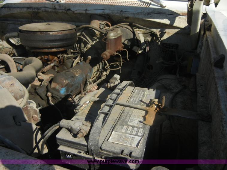 image for item 2413 1977 Dodge Power Wagon 200 pickup truck