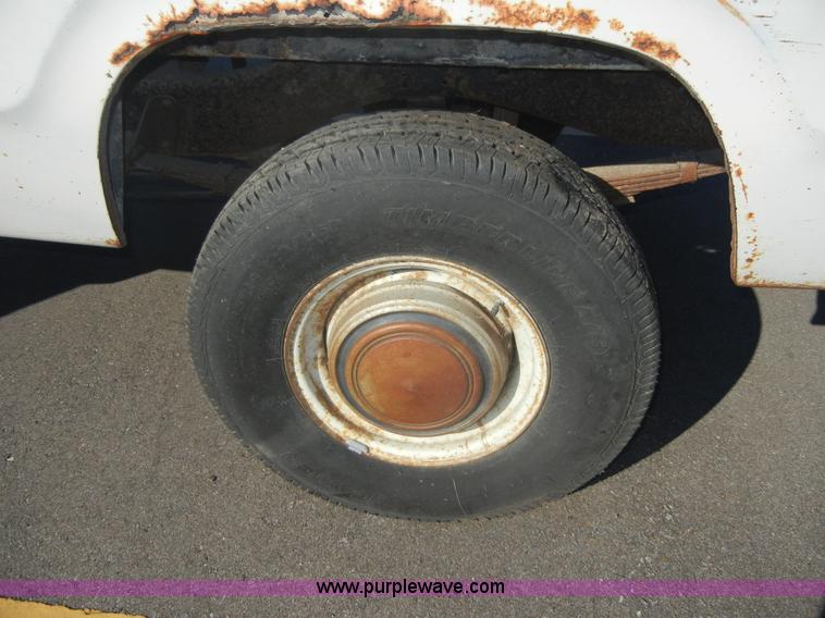 image for item 2413 1977 Dodge Power Wagon 200 pickup truck